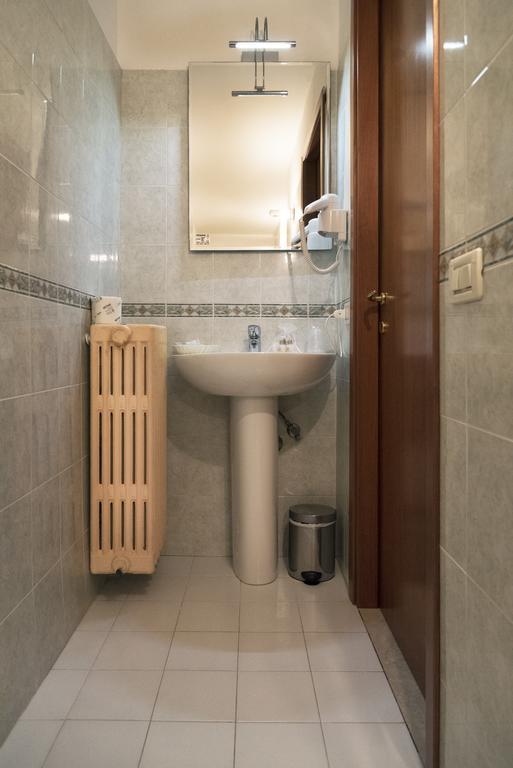 Residenza Ruga Giuffa Castello  Екстер'єр фото
