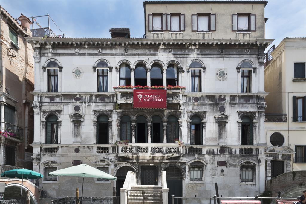 Residenza Ruga Giuffa Castello  Екстер'єр фото