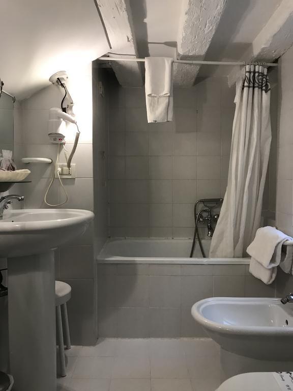 Residenza Ruga Giuffa Castello  Екстер'єр фото